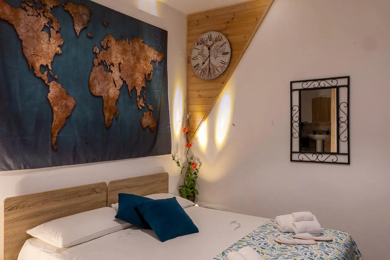 Casa Lachesi Caccamo Guest house